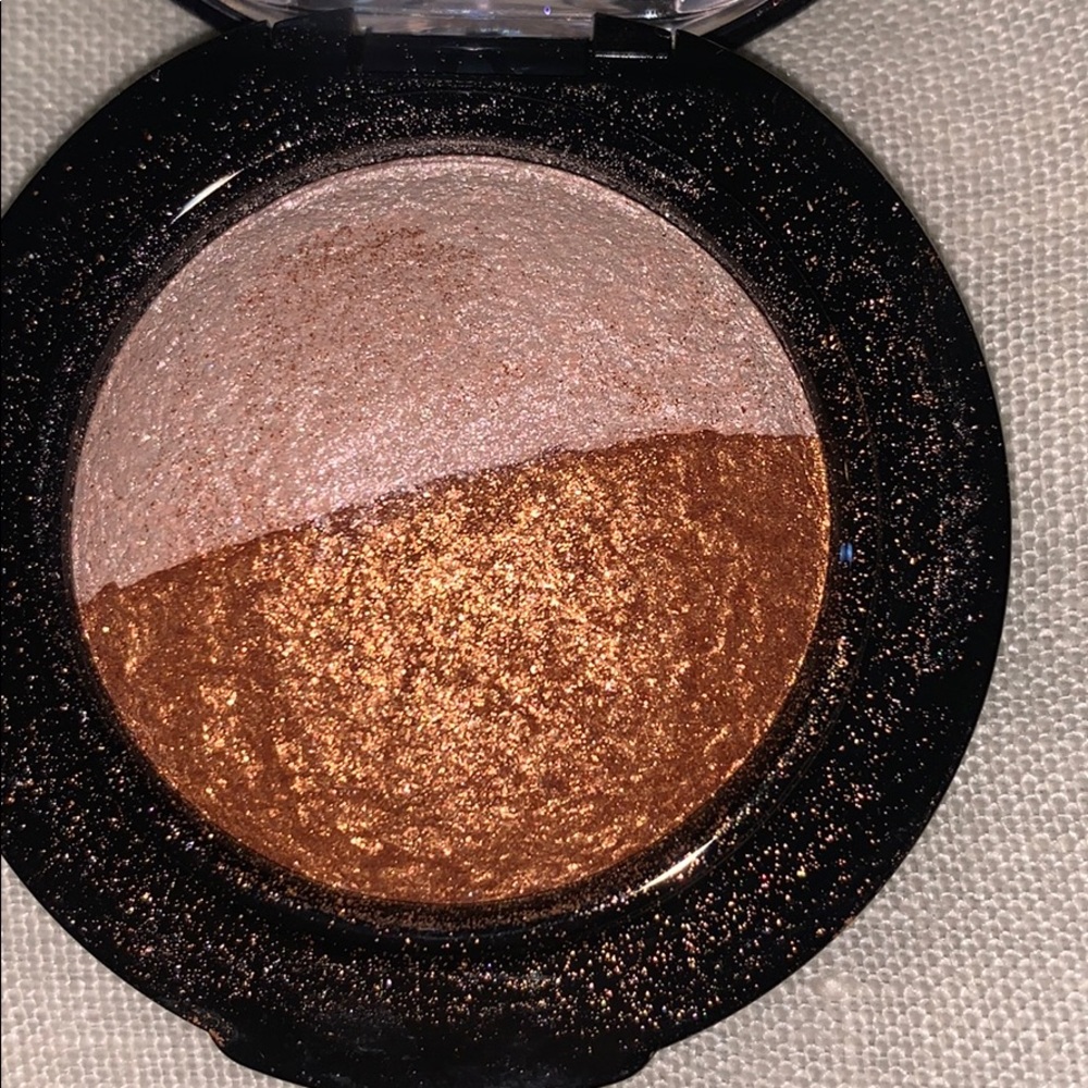 Mac spiced metal mineralized eyeshadow